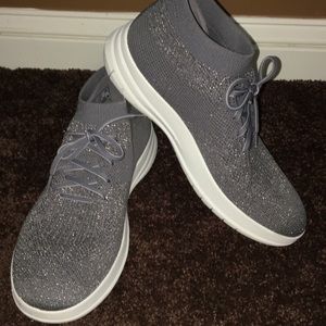Fitflop size 8.5 Gray Sparkle Tennis Shoe